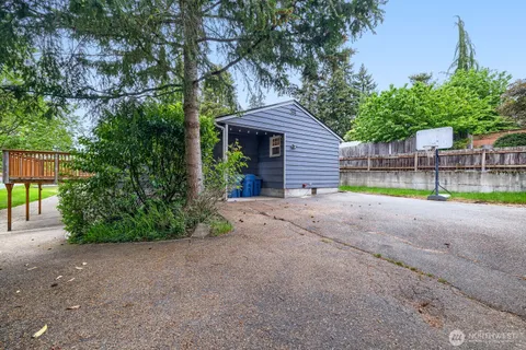$770,000 | 9004 218th Street Southwest, Edmonds, WA 98026