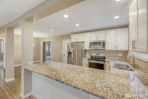 $860,000 | 9004 218th Street Southwest, Edmonds, WA 98026