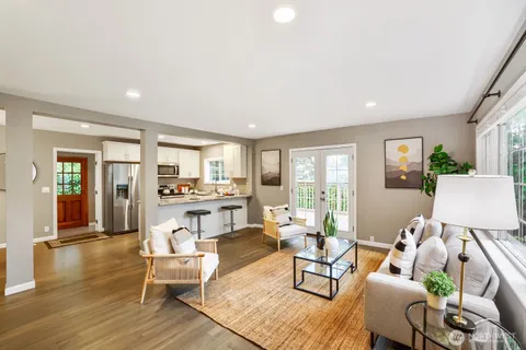 $770,000 | 9004 218th Street Southwest, Edmonds, WA 98026