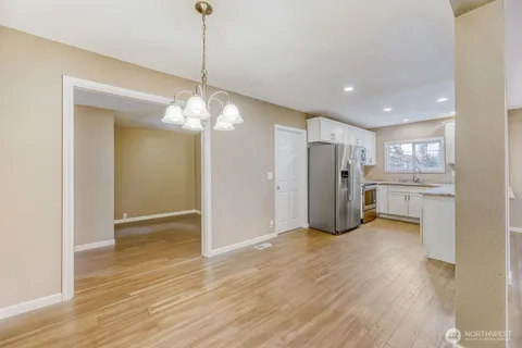 $860,000 | 9004 218th Street Southwest, Edmonds, WA 98026