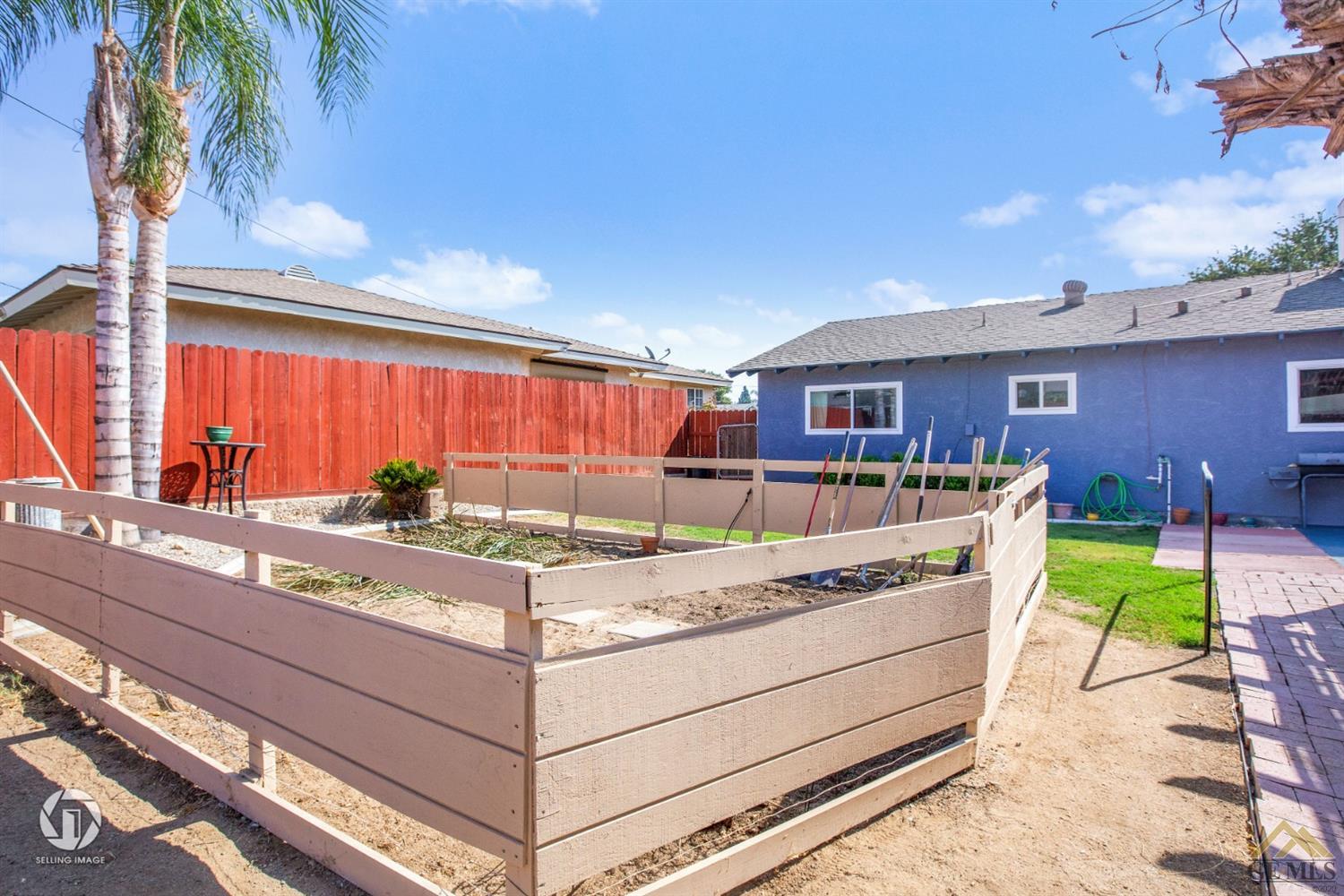 Undisclosed Address Bakersfield, CA 93306 - Photo 36 of 38