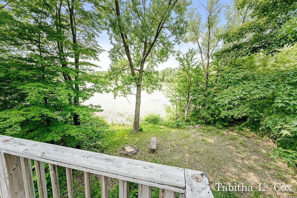 2442 Timberline Drive Rothbury, MI 49452 - Photo 4 of 39 4