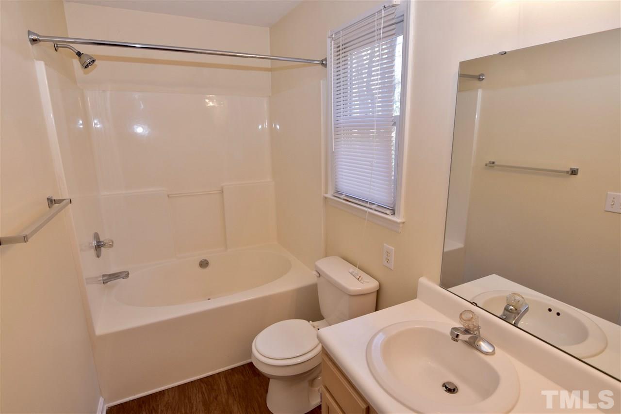 2829 Isabella Drive Raleigh, NC 27603 - Photo 12 of 25 Gallery Image 12