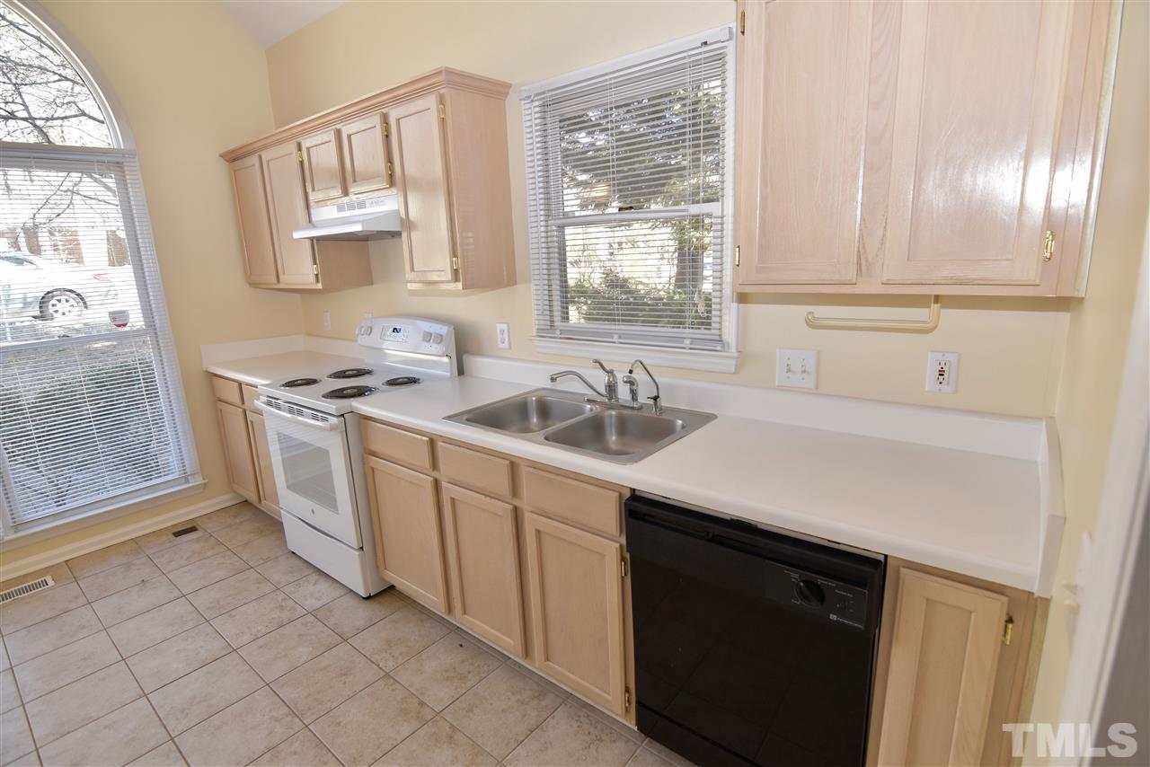 2829 Isabella Drive Raleigh, NC 27603 - Photo 6 of 25 Gallery Image 6