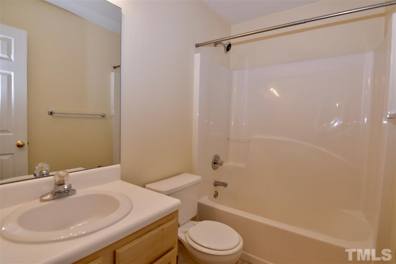2829 Isabella Drive Raleigh, NC 27603 - Photo 10 of 25 Gallery Image 10