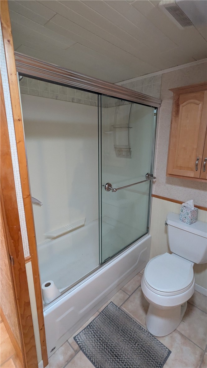 683 Lower 3rd Brook Road Walton, NY 13856 - Photo 18 of 27 Full tub/shower with glass shower door