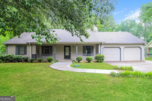 $1,745 | 225 Hollis Circle, Dallas, GA 30157