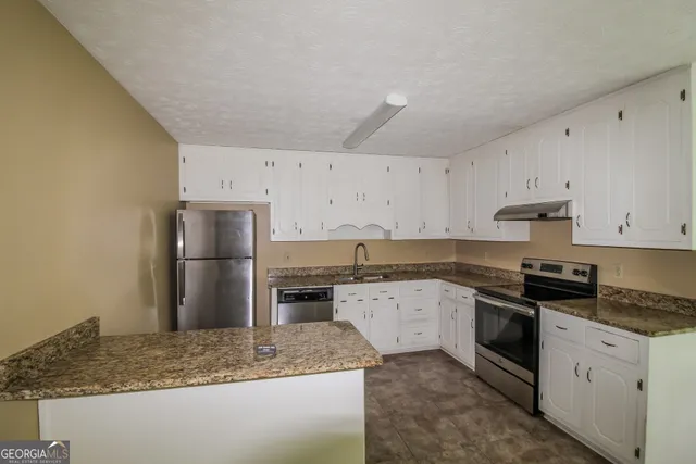 $1,745 | 225 Hollis Circle, Dallas, GA 30157