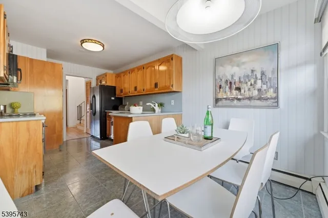 $899,000 | 2 Maplewood Avenue, Maplewood, NJ 07040