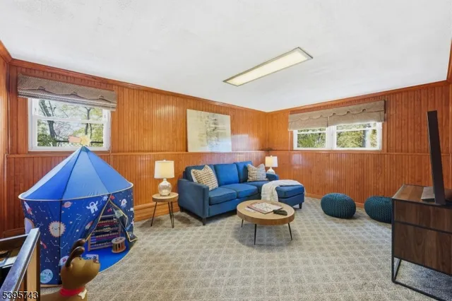 $899,000 | 2 Maplewood Avenue, Maplewood, NJ 07040