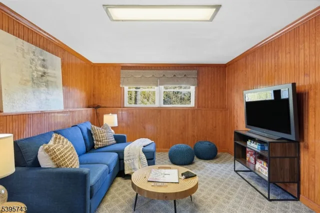 $899,000 | 2 Maplewood Avenue, Maplewood, NJ 07040