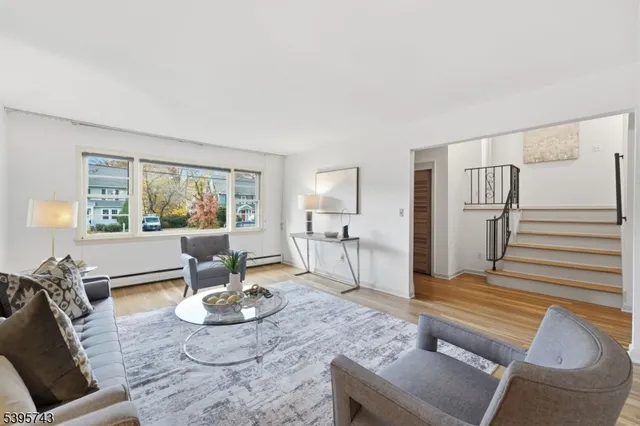 $899,000 | 2 Maplewood Avenue, Maplewood, NJ 07040