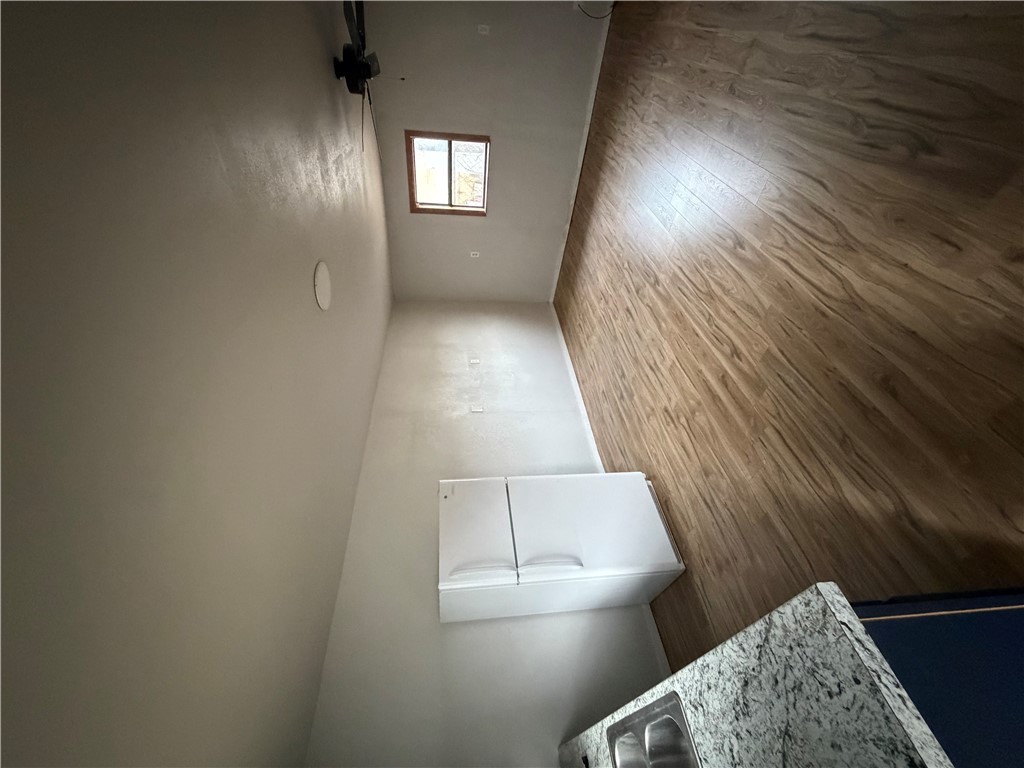 1207 South Magnolia Street, Unit B Hearne, TX 77859 - Photo 3 of 5