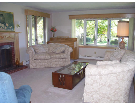 16 Ridgewood Road Chicopee, MA 01013 - Photo 3 of 10 Gallery Image 3