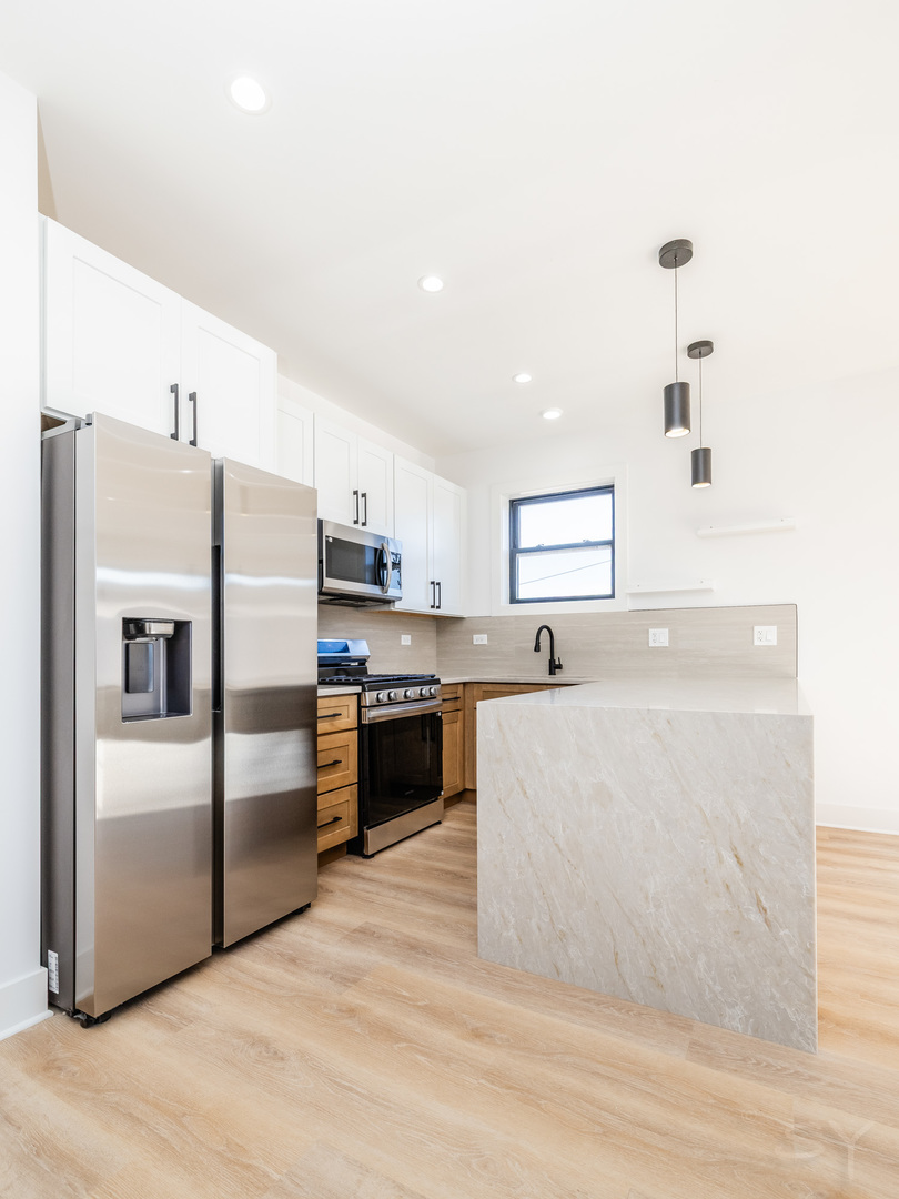 3216 West Polk Street, Unit 2 Chicago, IL 60624 - Photo 4 of 13