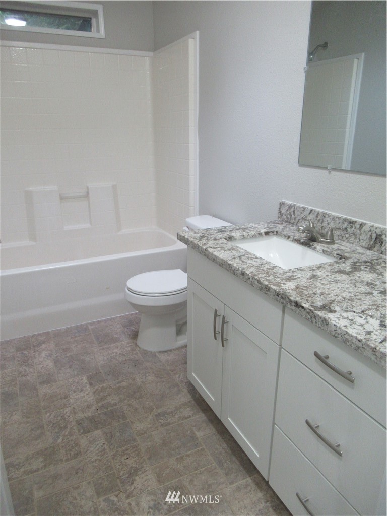 7870 Phillips Road Southeast Port Orchard, WA 98367 - Photo 13 of 21 Gallery Image 13