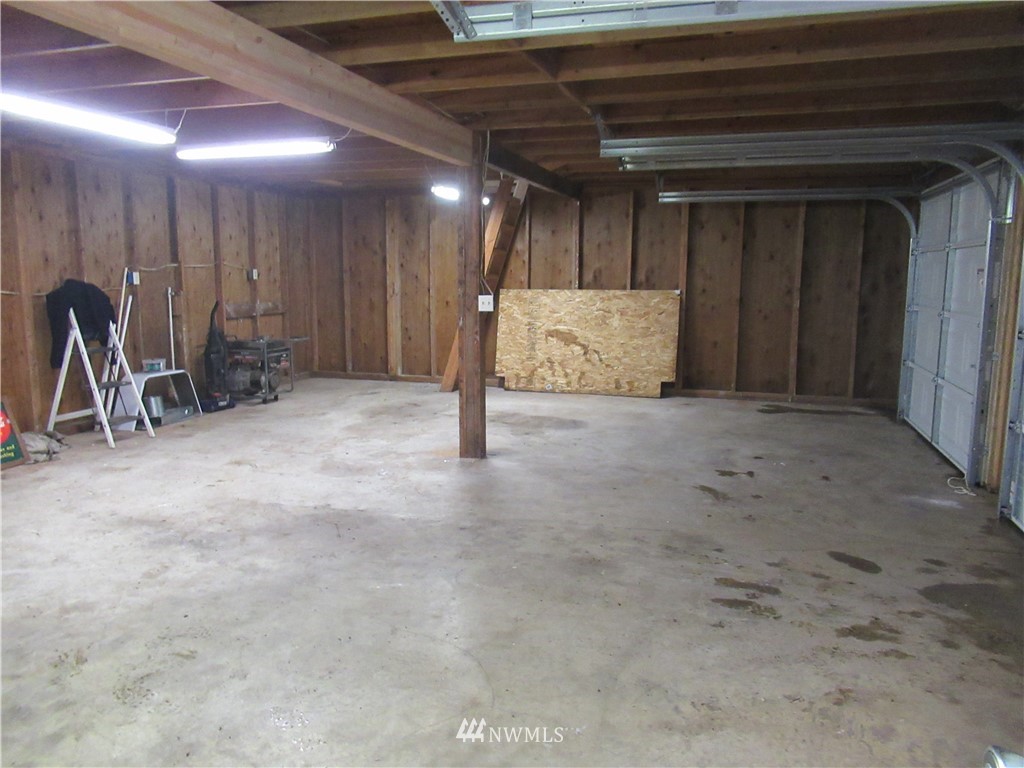 7870 Phillips Road Southeast Port Orchard, WA 98367 - Photo 17 of 21 Gallery Image 17