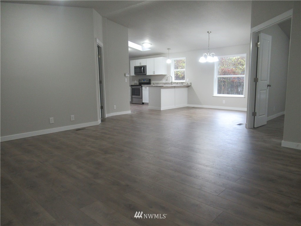 7870 Phillips Road Southeast Port Orchard, WA 98367 - Photo 10 of 21 Gallery Image 10