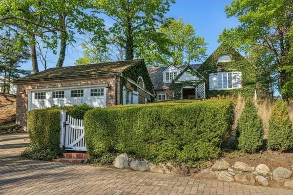 $4,995,000 | 502 Marquette Drive, New Buffalo, MI 49117