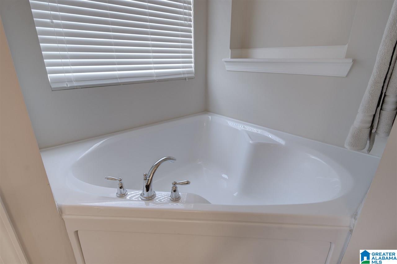 351 Lacey Avenue Alabaster, AL 35114 - Photo 20 of 32