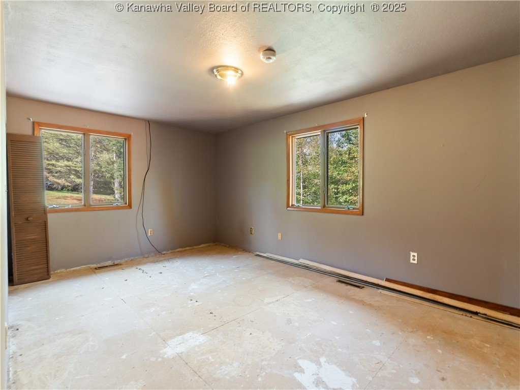 34 Thoroughbred Road Scott Depot, WV 25560 - Photo 21 of 39 Gallery Image 21