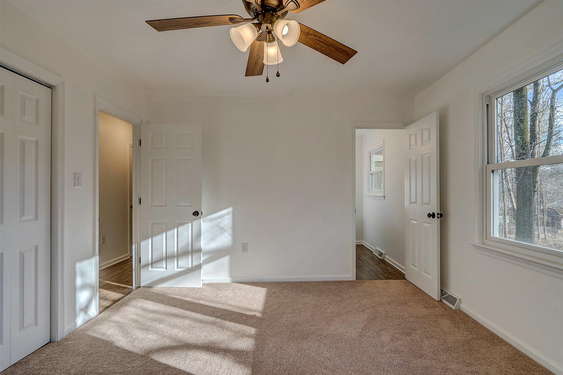 187 Beachmont Drive Blue Ridge, VA 24064 - Photo 14 of 31 14-DSC00118And8more