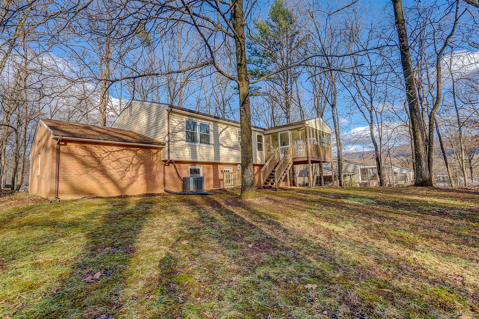 187 Beachmont Drive Blue Ridge, VA 24064 - Photo 31 of 31 31-DSC00271And8more