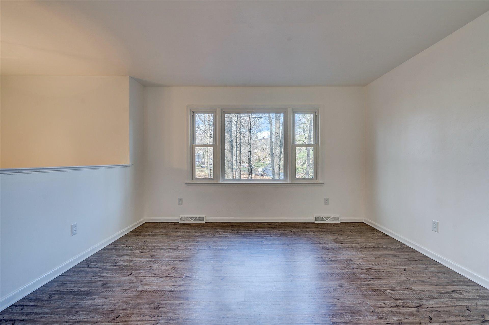 187 Beachmont Drive Blue Ridge, VA 24064 - Photo 5 of 31 05-DSC00010And8more