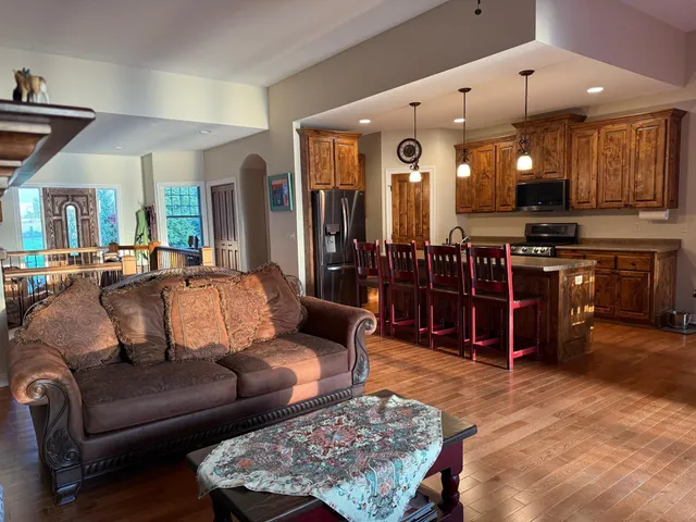 $850,000 | 12881 Cross Lake Road Southeast, Unit 12881, Pine City, MN 55063