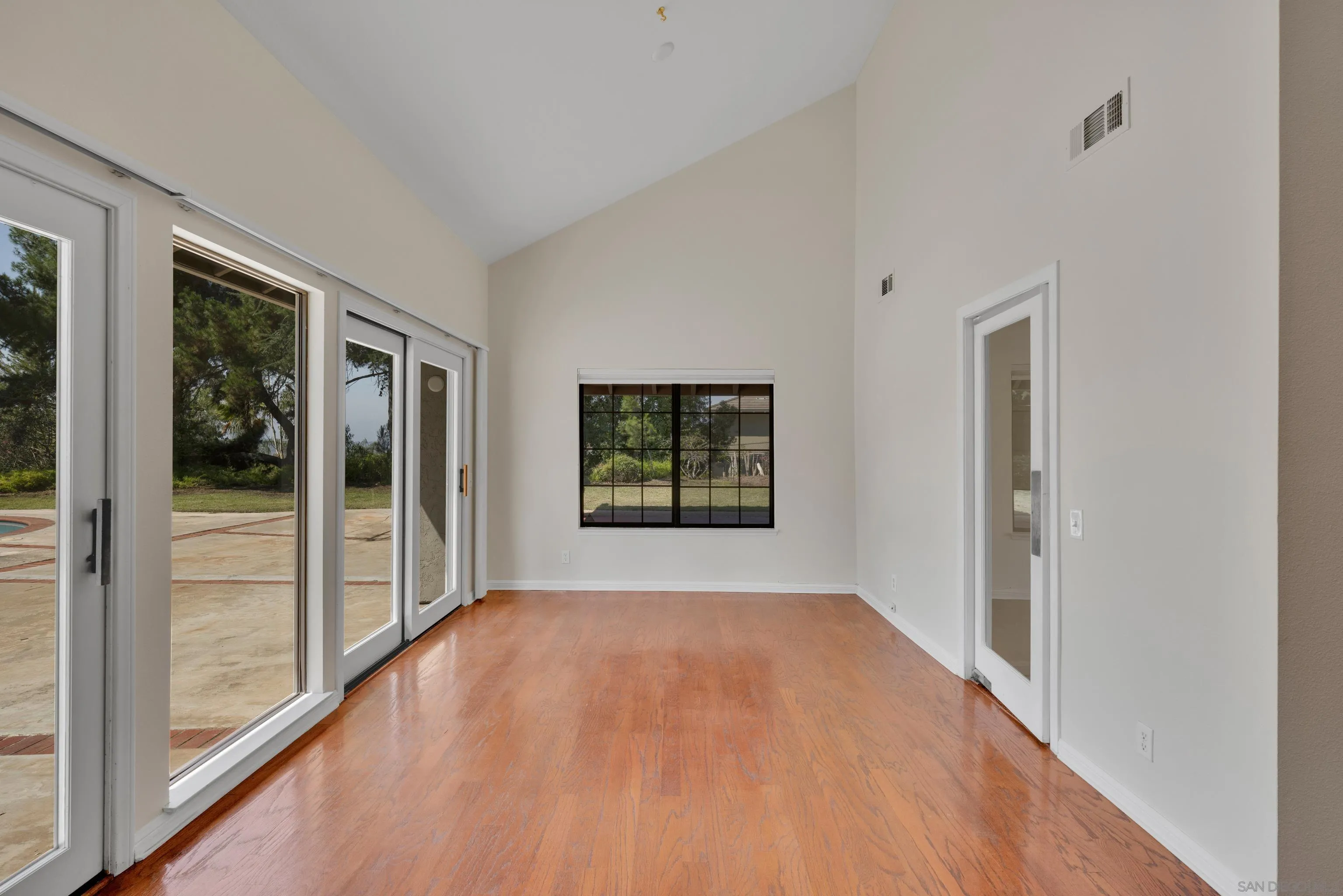 15235 Crestview Court Poway, CA 92064 - Photo 10 of 75