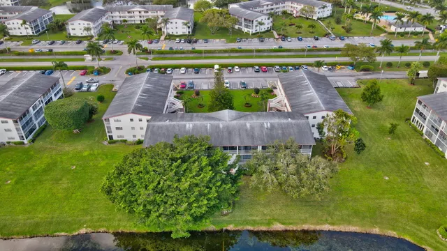$200,000 | 296 Fanshaw H, Boca Raton, FL 33434