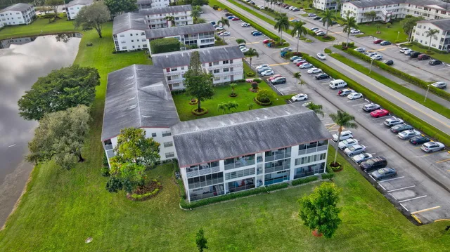 $200,000 | 296 Fanshaw H, Boca Raton, FL 33434