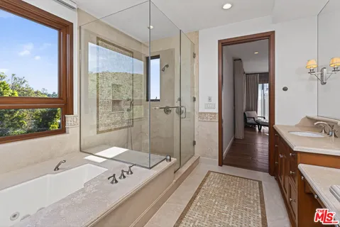 $28,500 | 1120 El Medio Avenue, Pacific Palisades, CA 90272