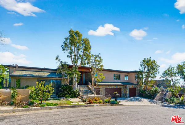 $28,500 | 1120 El Medio Avenue, Pacific Palisades, CA 90272