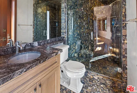 $28,500 | 1120 El Medio Avenue, Pacific Palisades, CA 90272