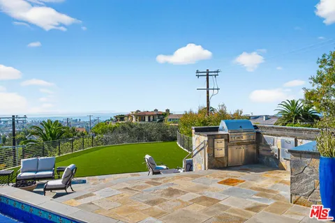 $28,500 | 1120 El Medio Avenue, Pacific Palisades, CA 90272