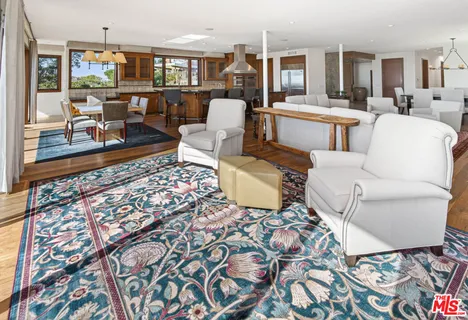 $28,500 | 1120 El Medio Avenue, Pacific Palisades, CA 90272