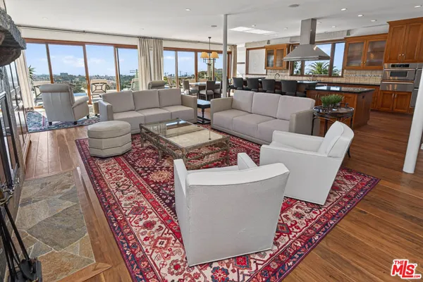 $28,500 | 1120 El Medio Avenue, Pacific Palisades, CA 90272