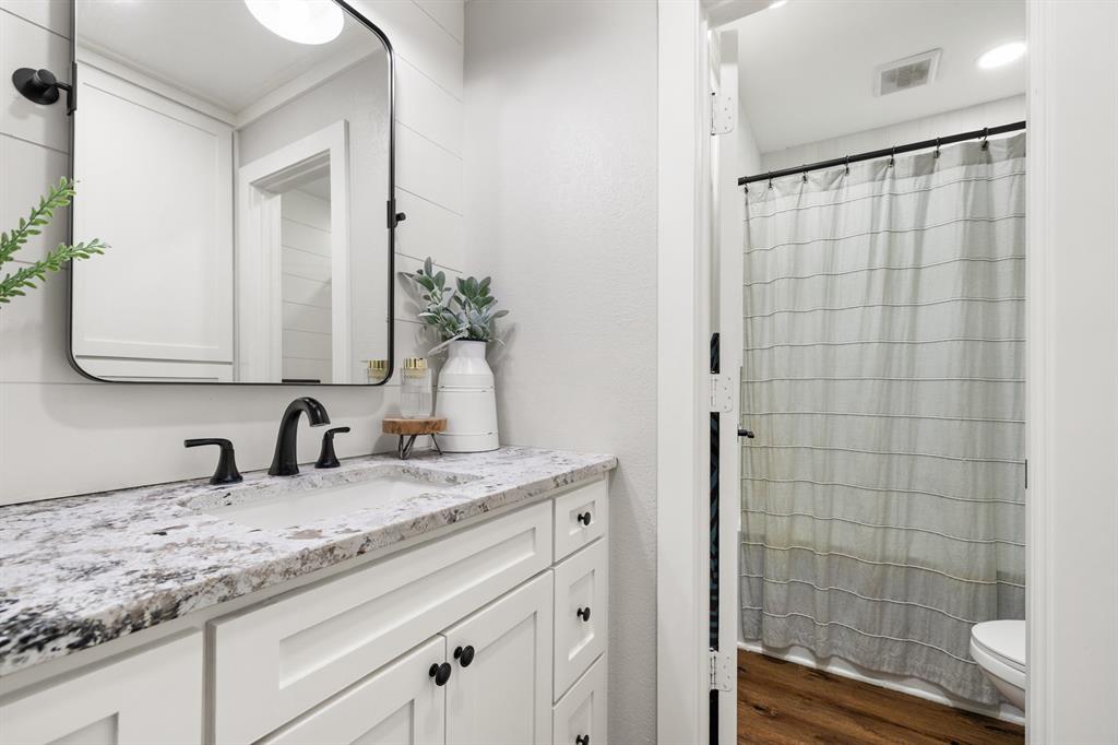 409 Measures Road Weatherford, TX 76088 - Photo 16 of 40