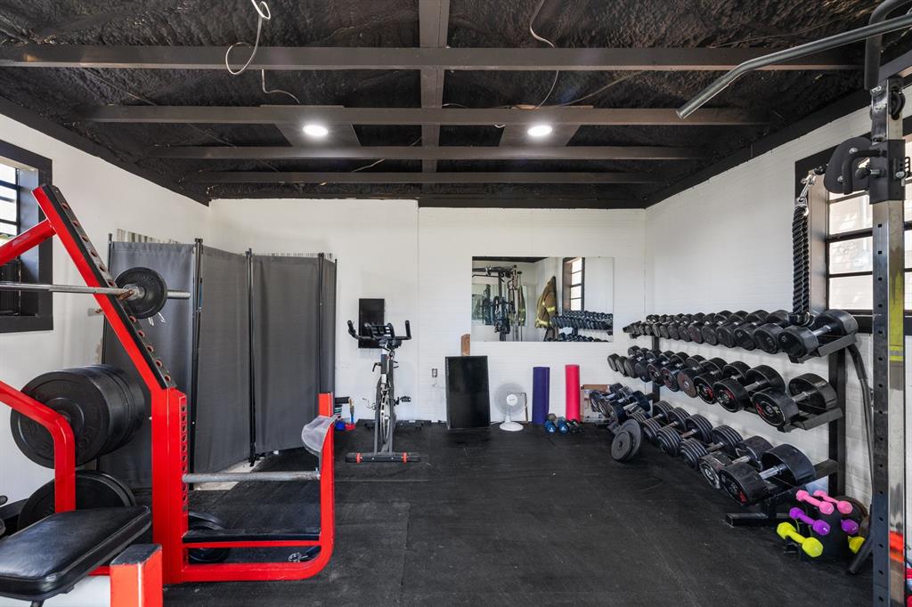 409 Measures Road Weatherford, TX 76088 - Photo 27 of 40