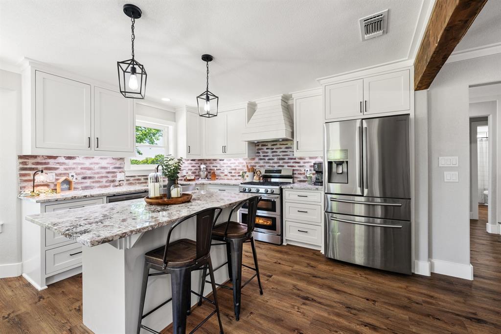 409 Measures Road Weatherford, TX 76088 - Photo 4 of 40