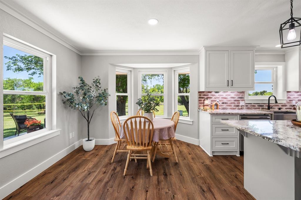 409 Measures Road Weatherford, TX 76088 - Photo 6 of 40