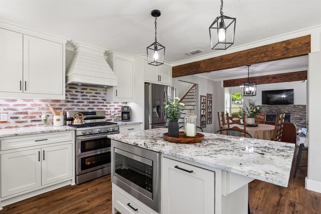 409 Measures Road Weatherford, TX 76088 - Photo 9 of 40