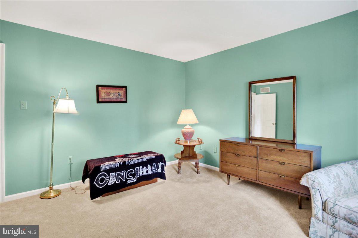 12 Archer Lane Reading, PA 19607 - Photo 33 of 39 a living room with furniture