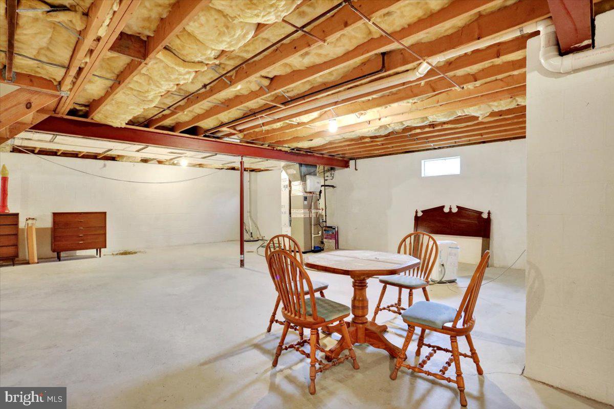12 Archer Lane Reading, PA 19607 - Photo 39 of 39 a patio with a table and chairs
