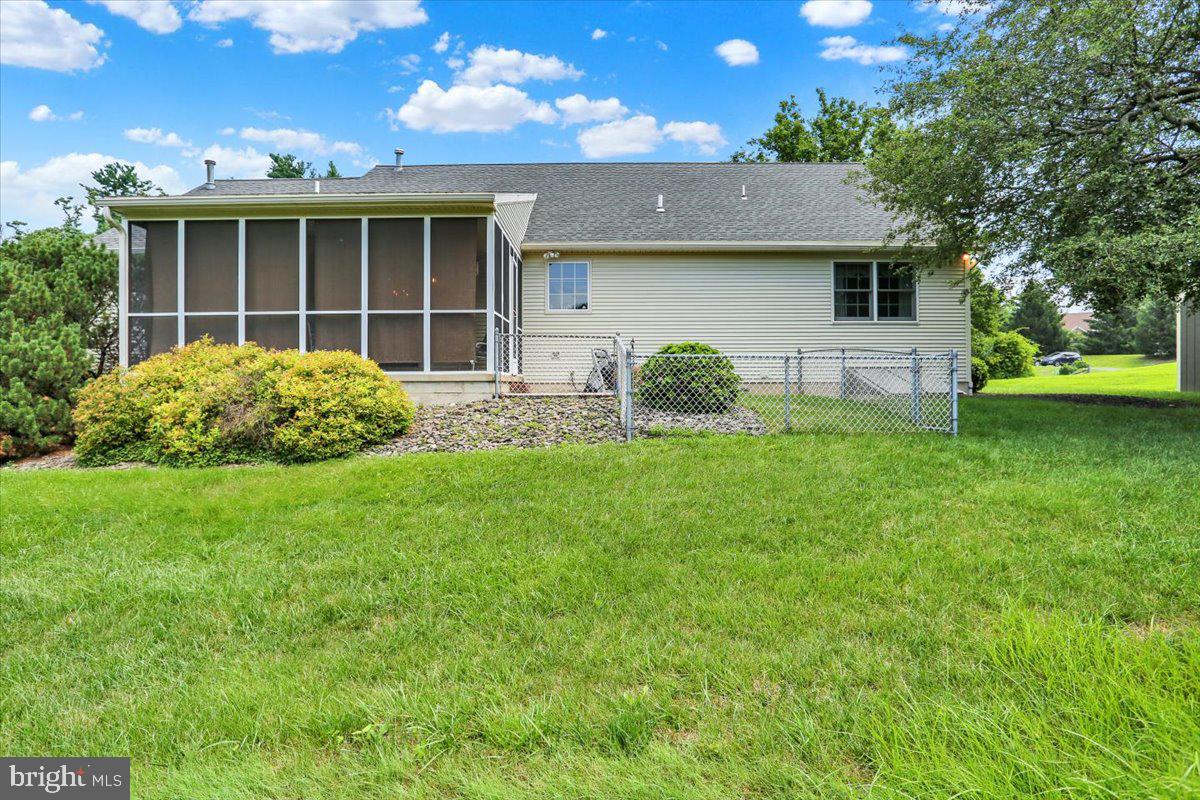 12 Archer Lane Reading, PA 19607 - Photo 9 of 39 a front view of a house with garden