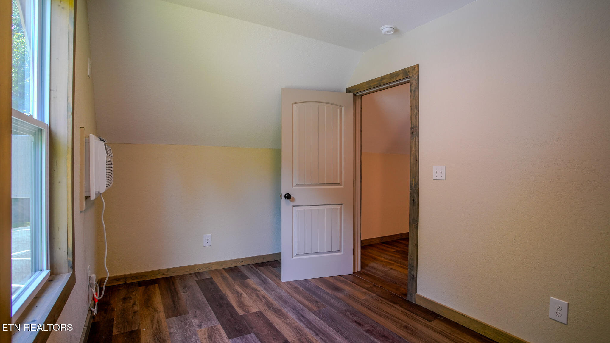 1081 Cove Road, Unit 103 Sevierville, TN 37876 - Photo 11 of 28 DSC01551-HDR