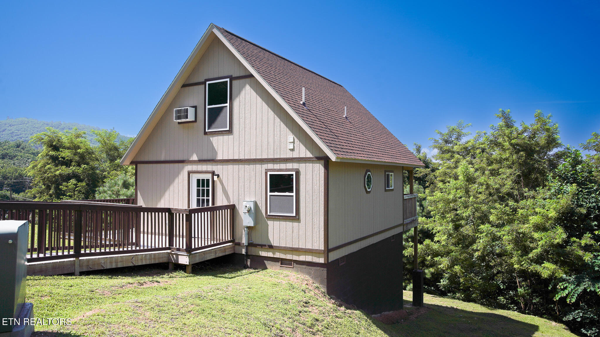 1081 Cove Road, Unit 103 Sevierville, TN 37876 - Photo 2 of 28 DSC01457