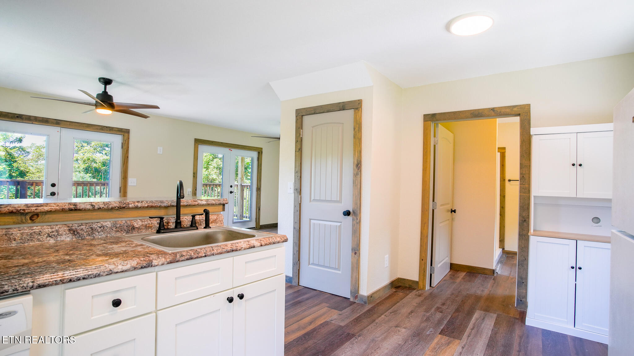 1081 Cove Road, Unit 103 Sevierville, TN 37876 - Photo 5 of 28 DSC01481-HDR