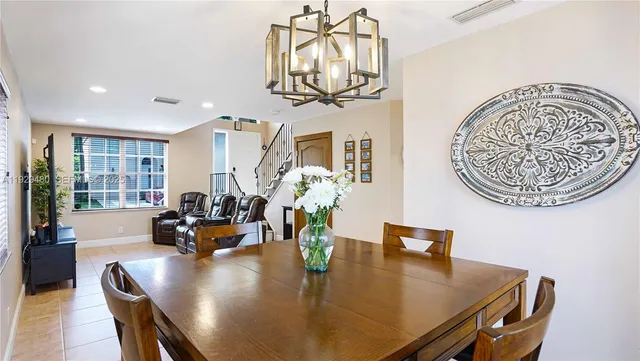 $560,000 | 10717 Northwest 12th Manor, Plantation, FL 33322